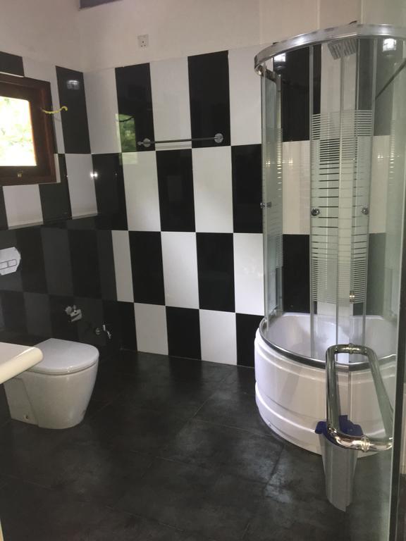 Azzurra Hikkaduwa Villa Exteriör bild